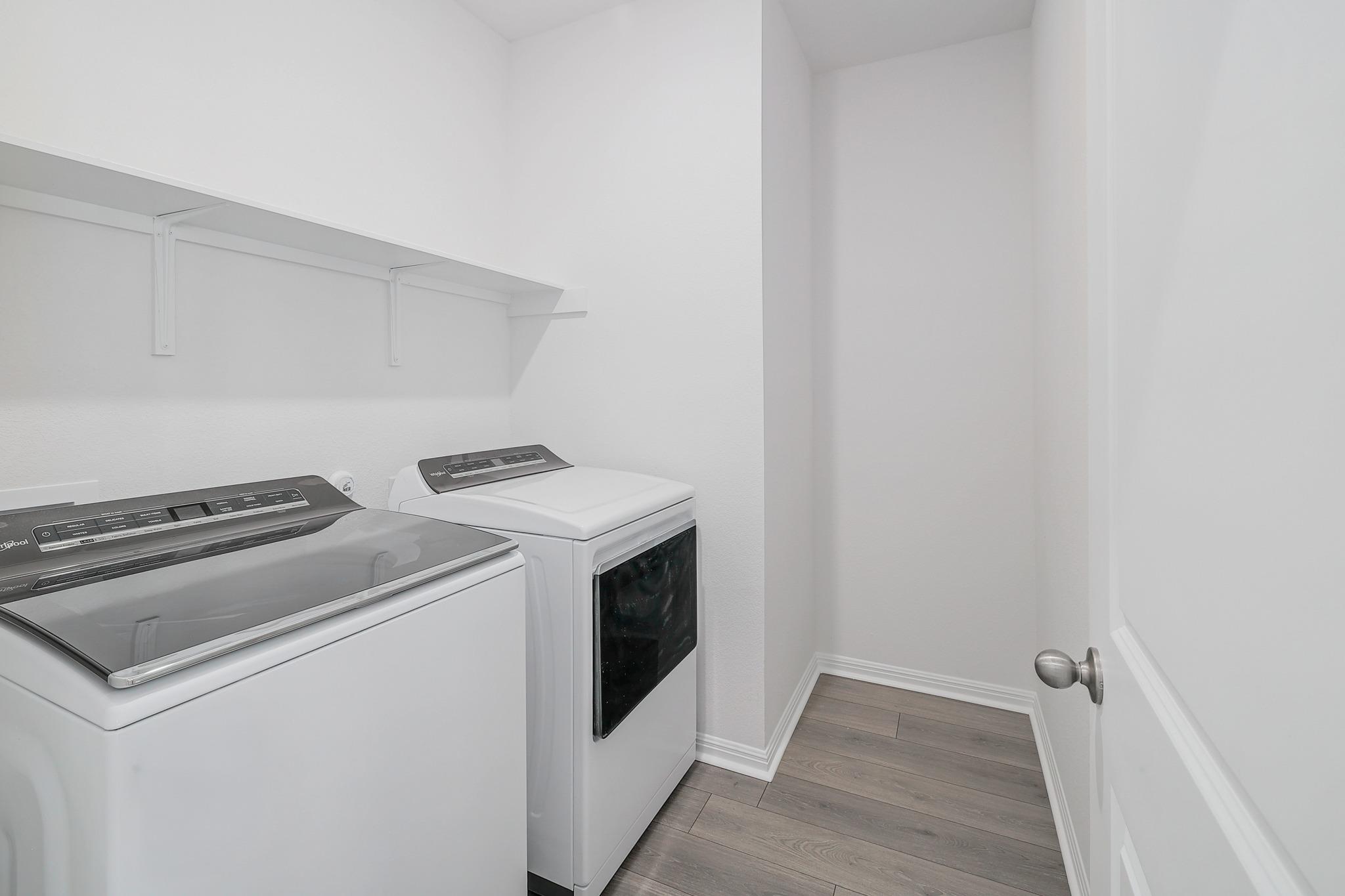 105 Fossil Dr Property Photo 27
