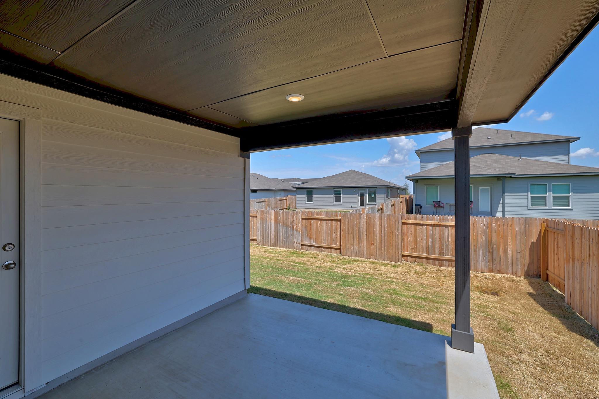105 Fossil Dr Property Photo 28