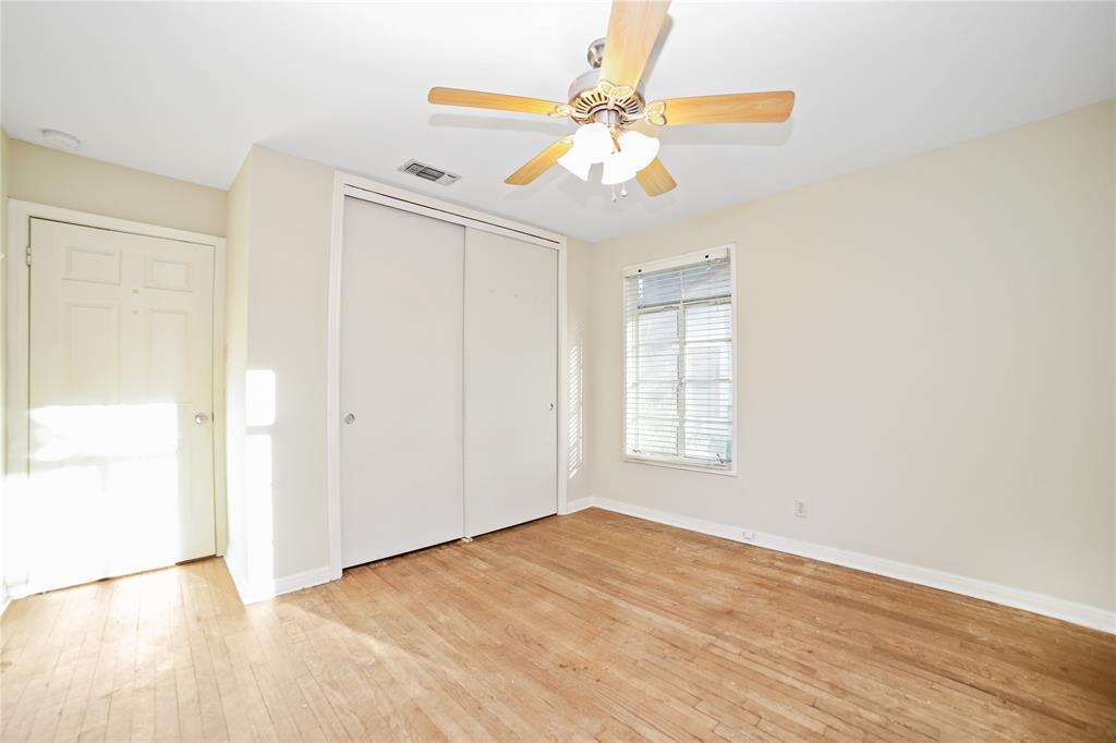 2905 Robinson St #a Property Photo 5