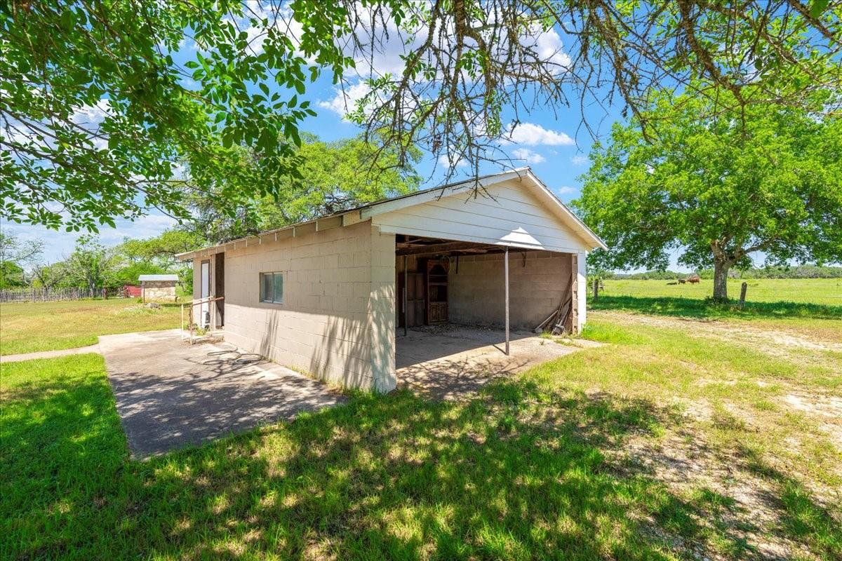 3310 Fm 165 Property Photo 22