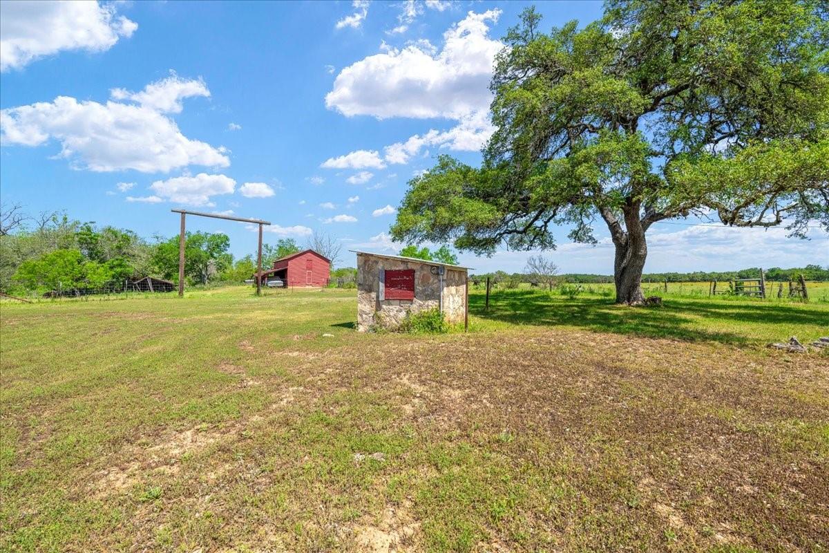 3310 Fm 165 Property Photo 28