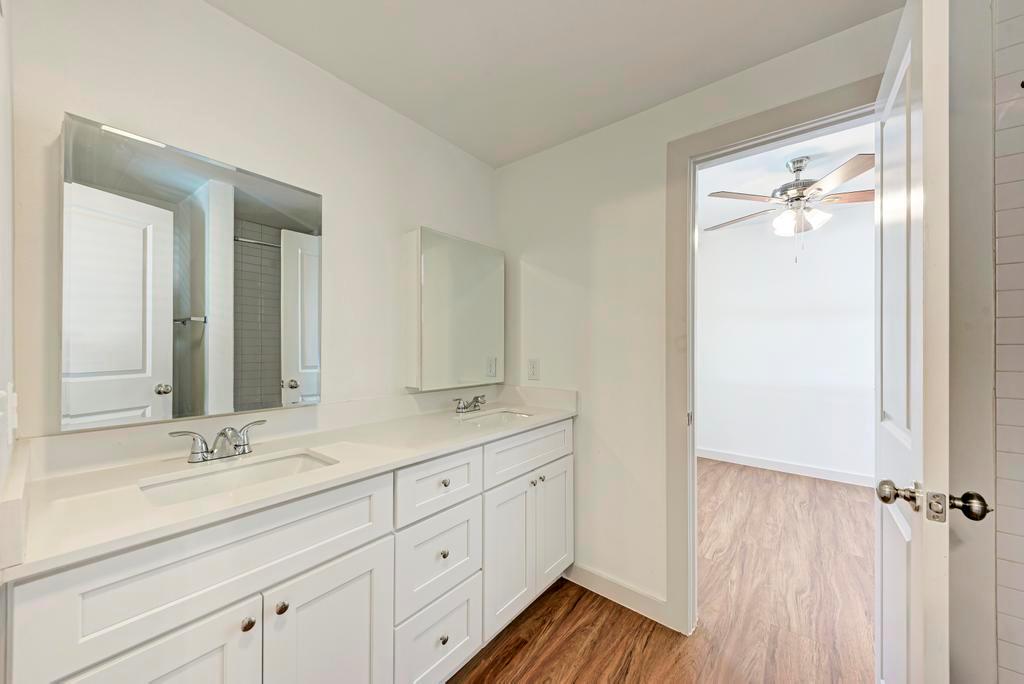 306 E 30th St #3 Property Photo 20