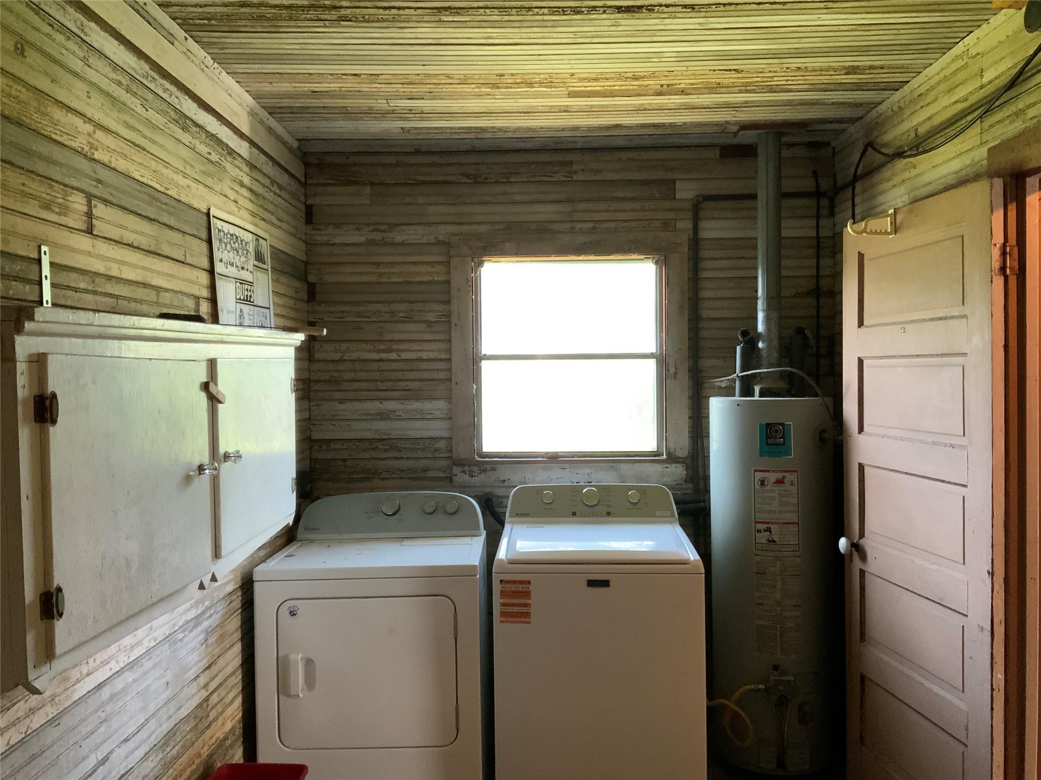408 S Grimes St Property Photo 11