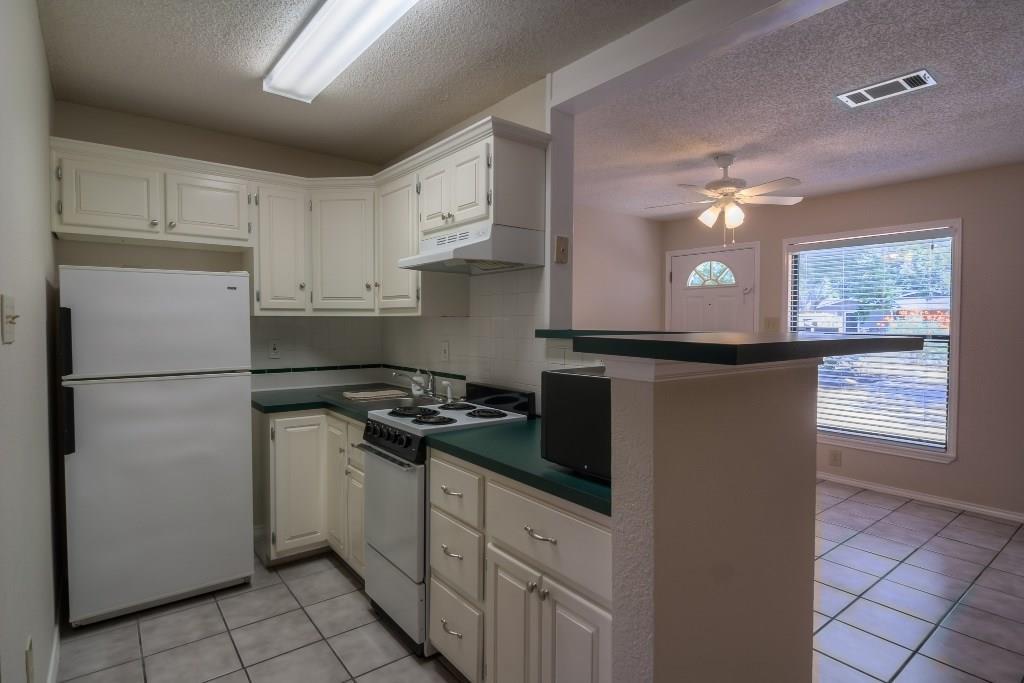 1615 Westmoor Dr #b Property Photo 4