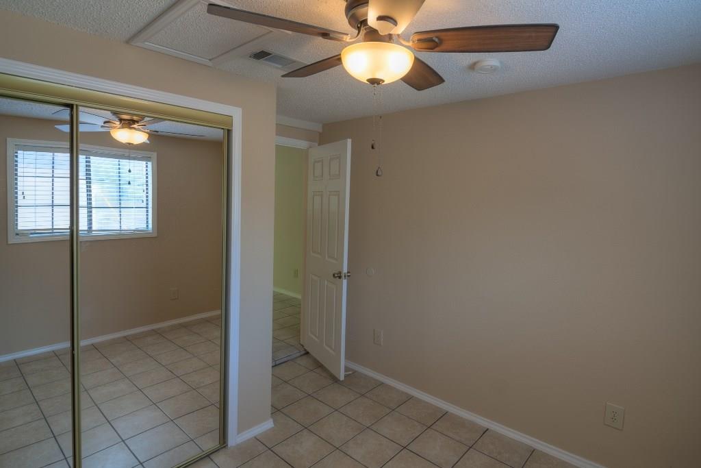 1615 Westmoor Dr #b Property Photo 6
