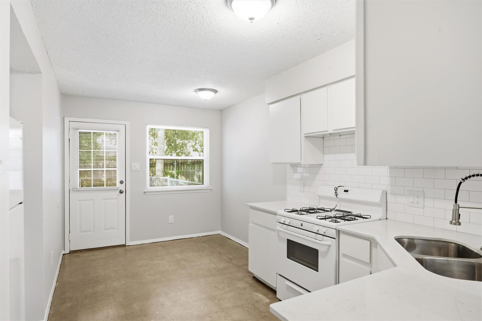 113 Meteor Dr #a Property Photo 1