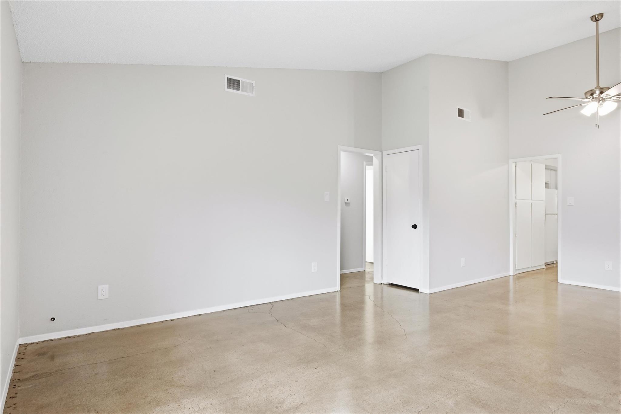 113 Meteor Dr #a Property Photo 4