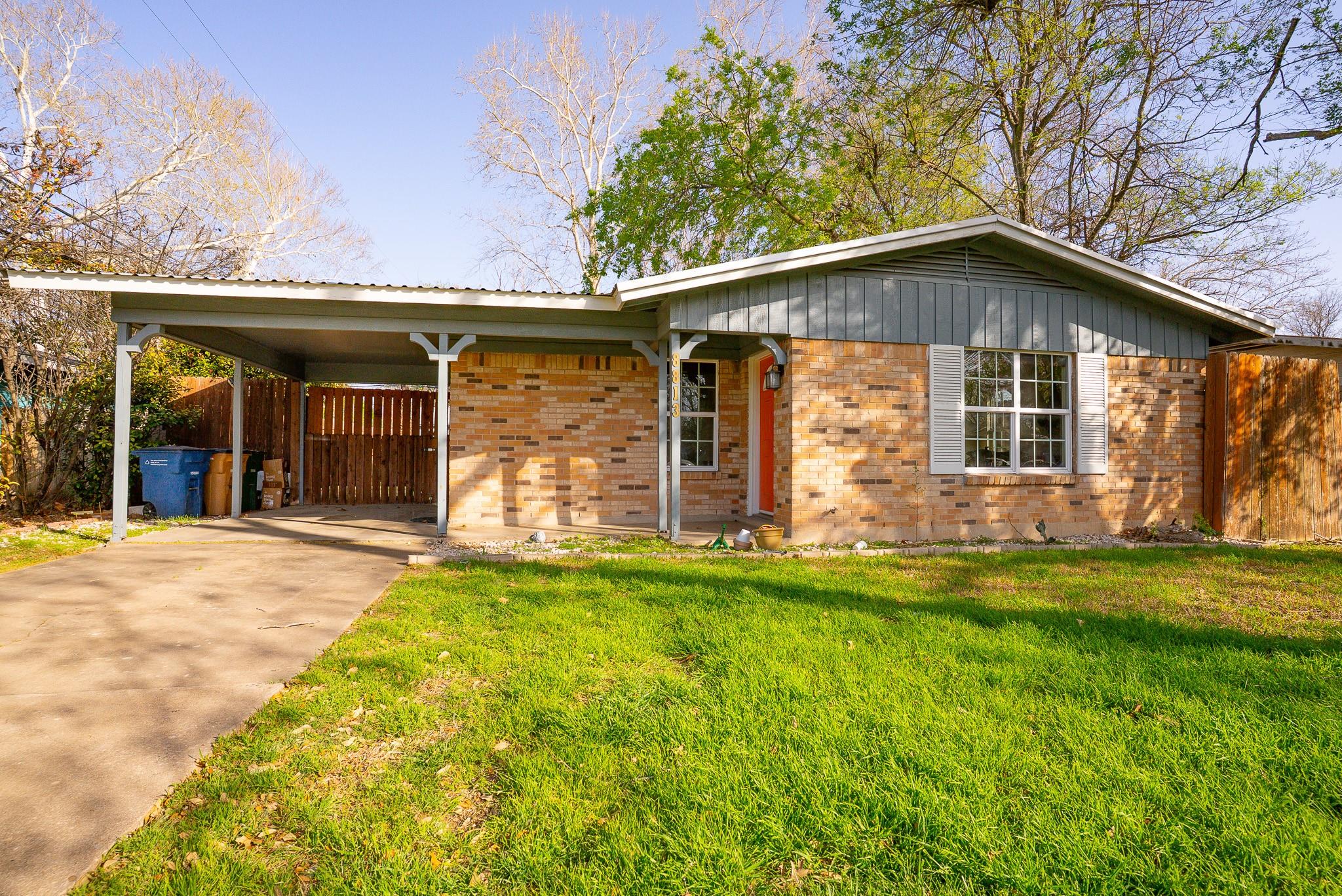 8813 Glenn Ln Property Photo