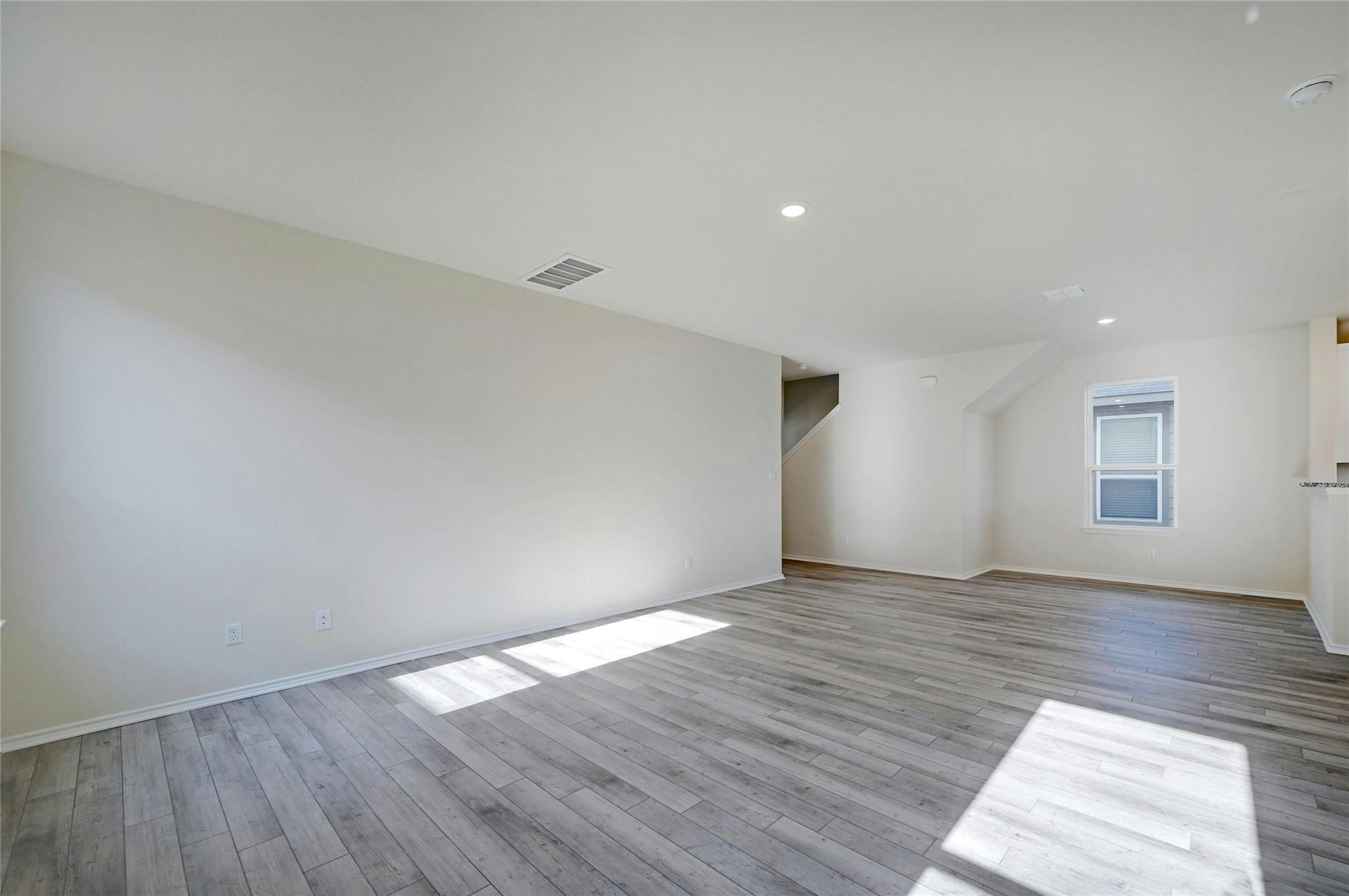 221 Cherry Vine Dr Property Photo 8