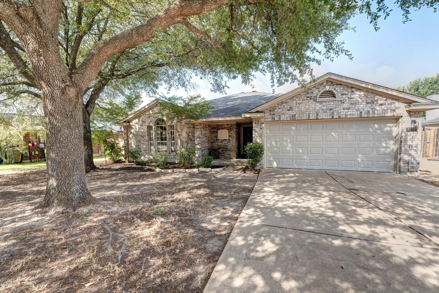 1114 Rolling Ridge Dr