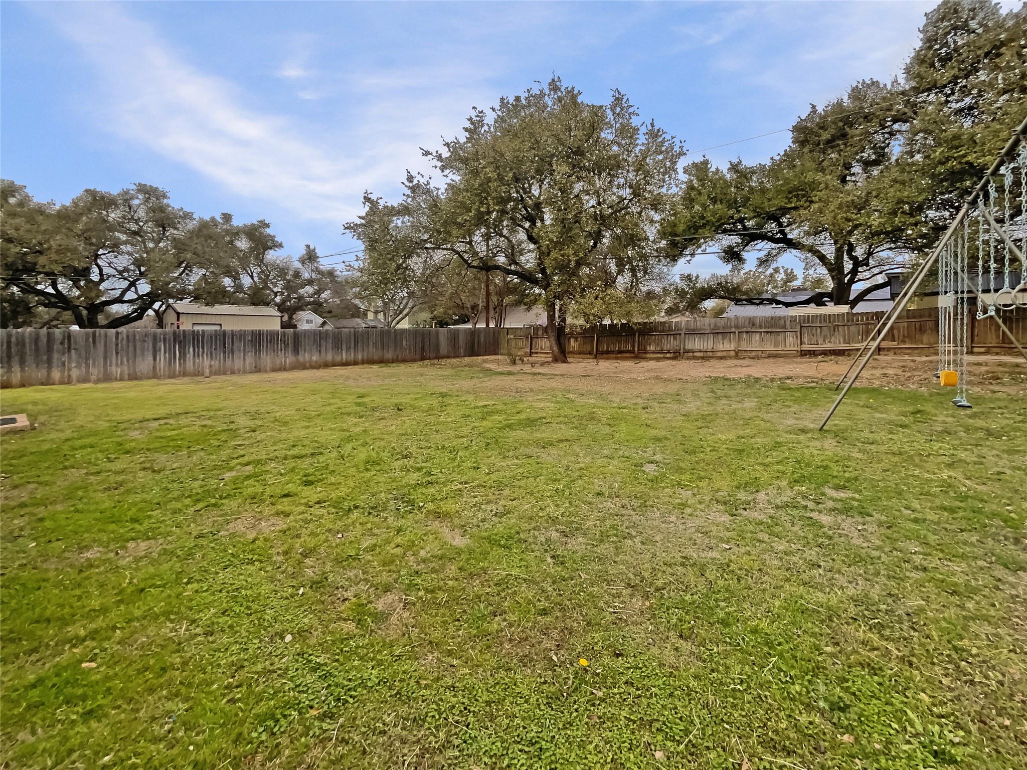 1602 Wildwood Dr Property Photo 22