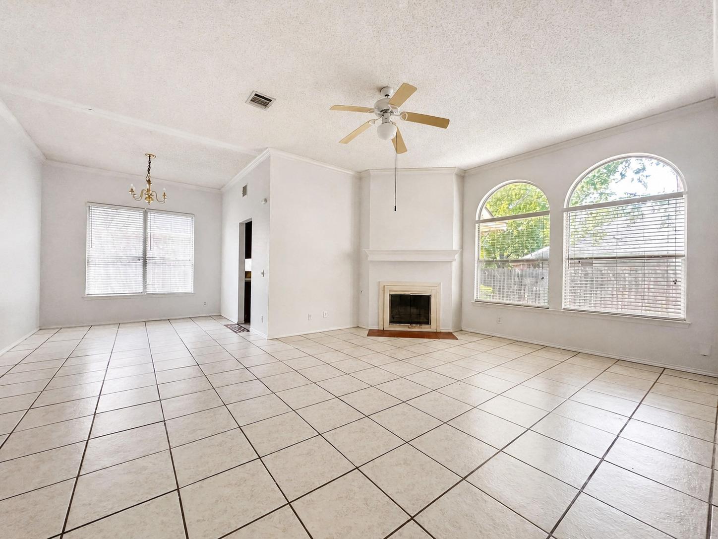 1903 Balsam Way Property Photo 2
