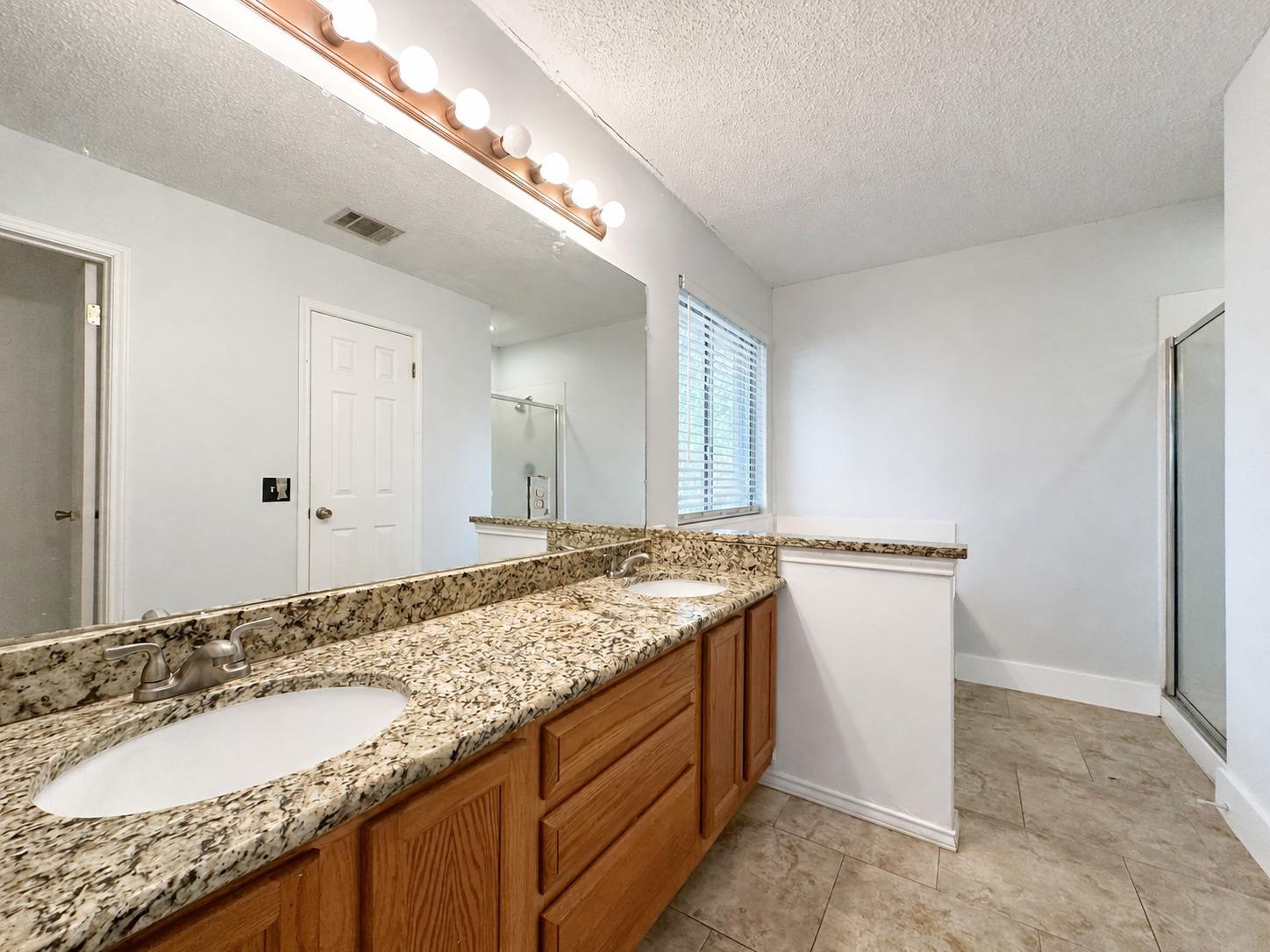 1903 Balsam Way Property Photo 5