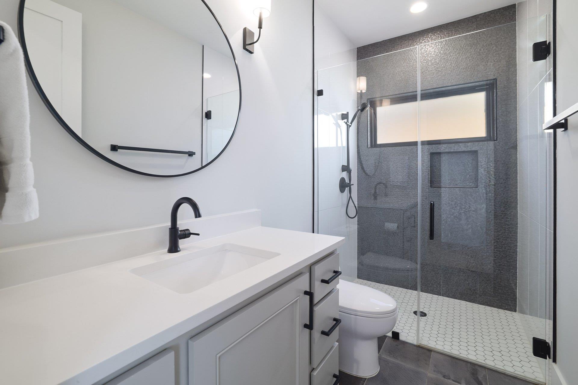 2404 Hancock Dr Property Photo 23