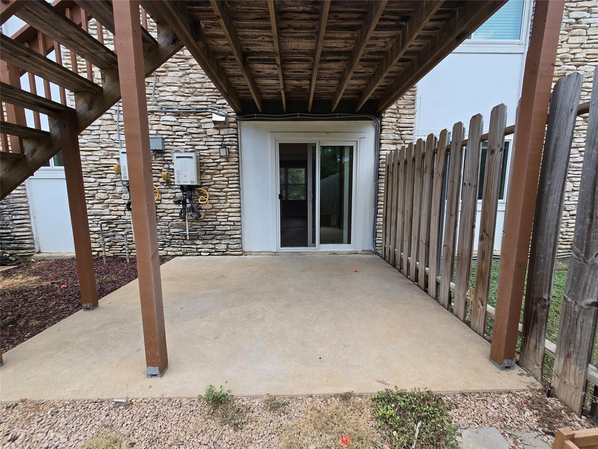 2504 Manor Cir #b Property Photo 21