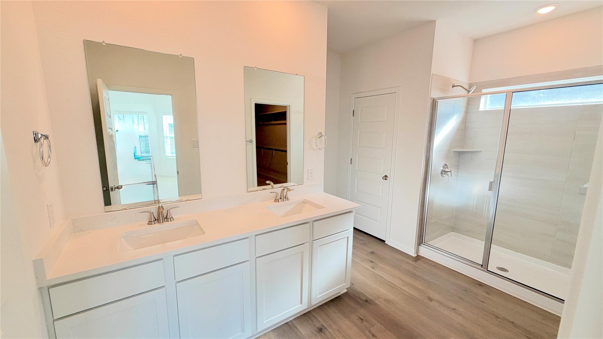 358 Callahan Loop Property Photo 4