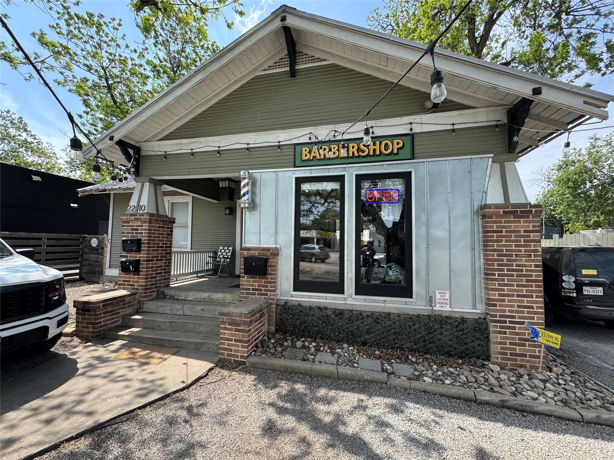 2210 S Congress Ave #2 Property Photo 3