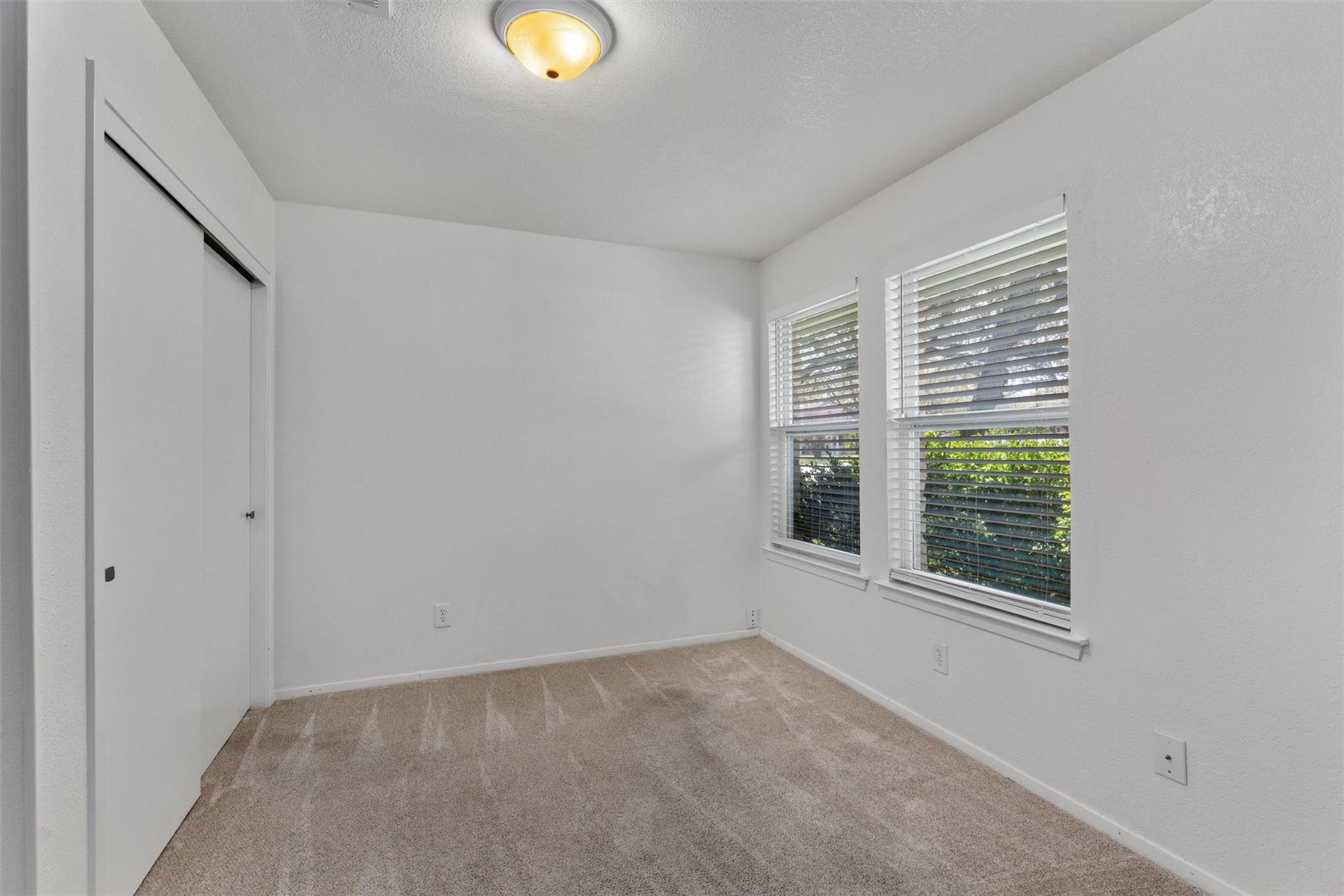 212 Rockcrest Dr Property Photo 10