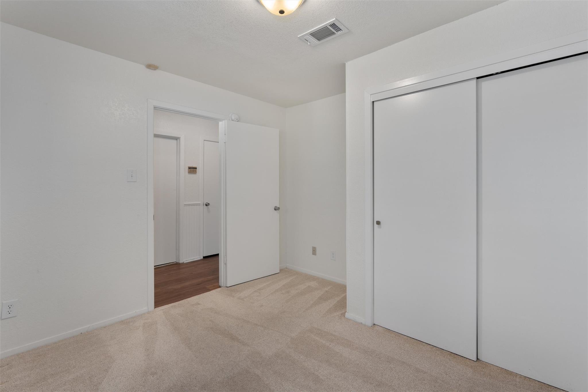 212 Rockcrest Dr Property Photo 11