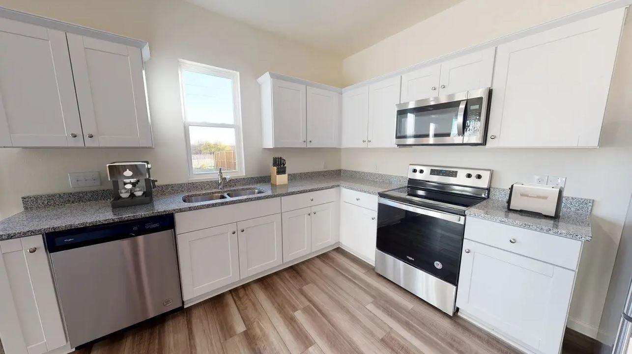 16021 Larustinus St Property Photo 3