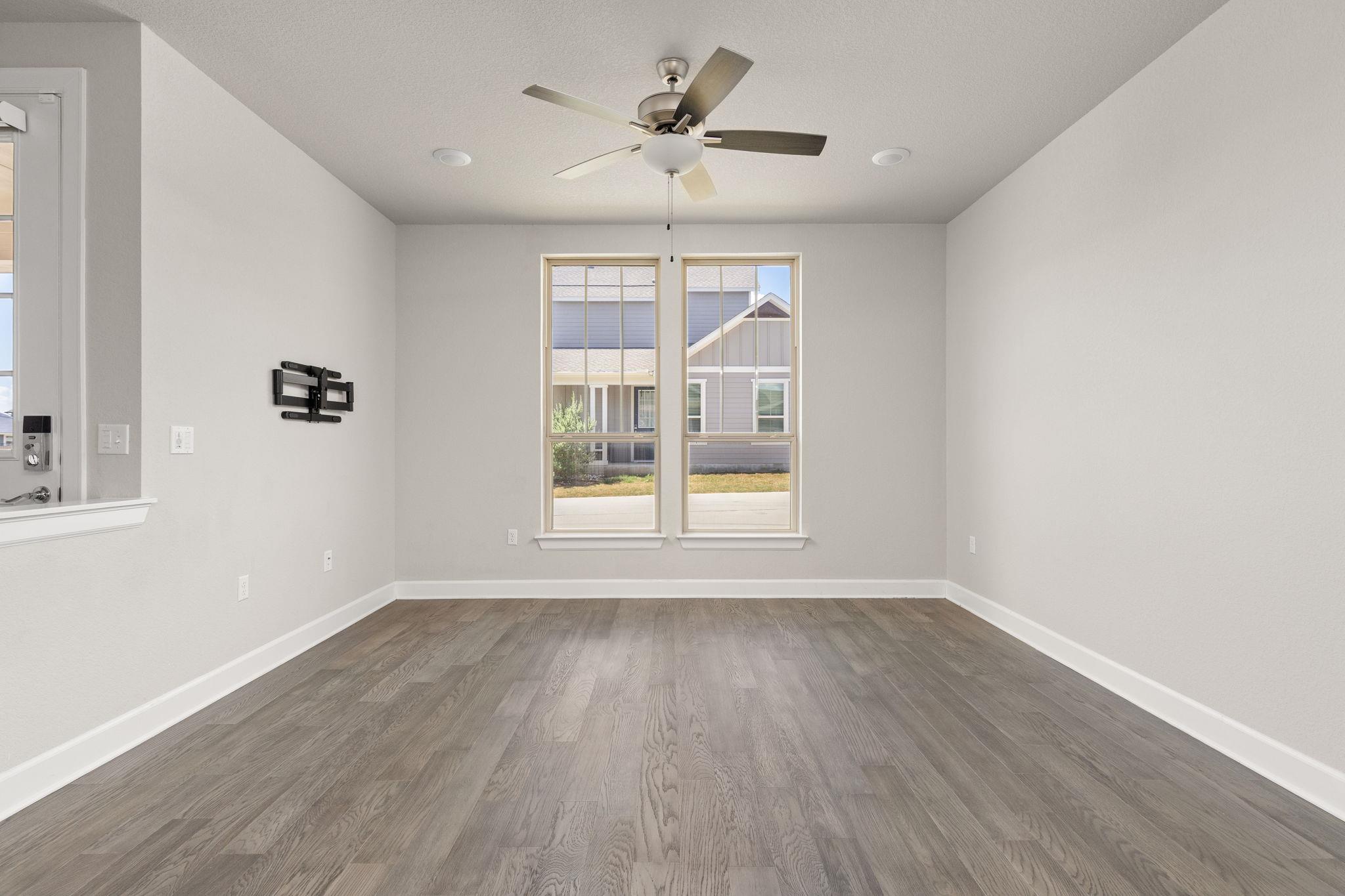 8206 Talferd Trl Property Photo 9