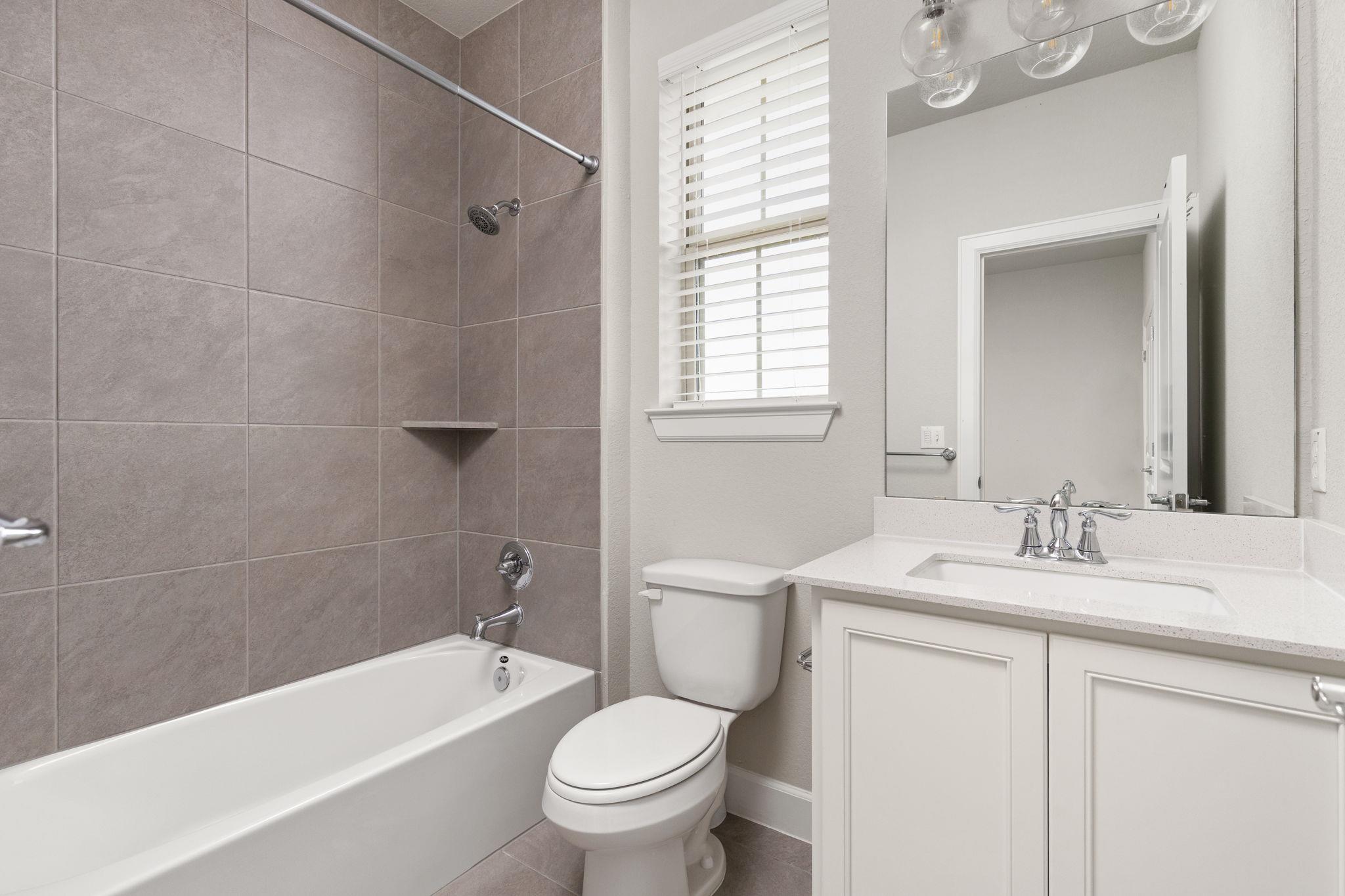 8206 Talferd Trl Property Photo 32