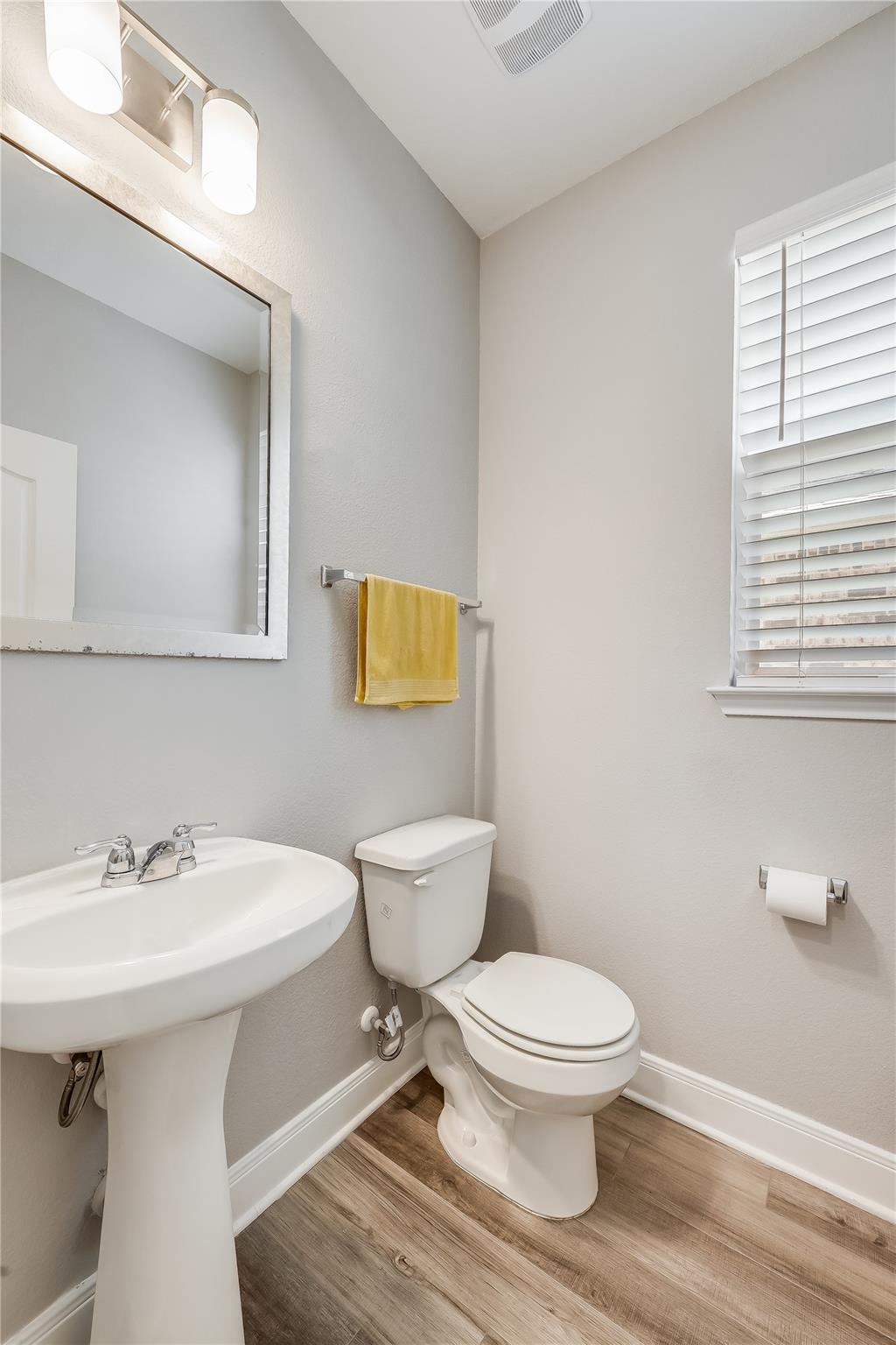 140 Auburn St Property Photo 30