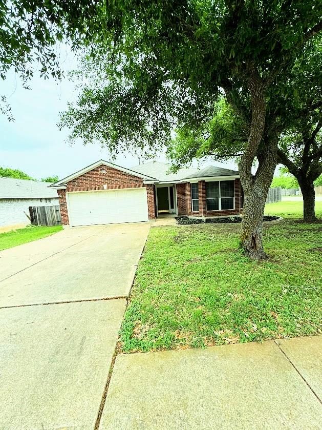 1136 Brashear Ln Property Photo