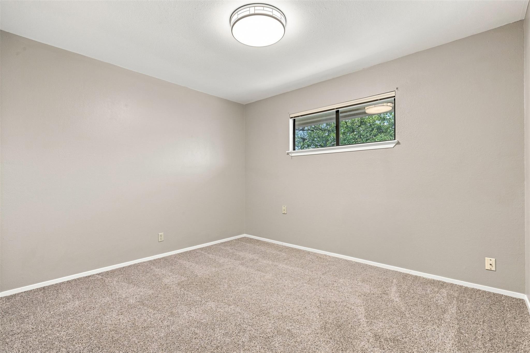 10010 Wildflower Ln #b Property Photo 13