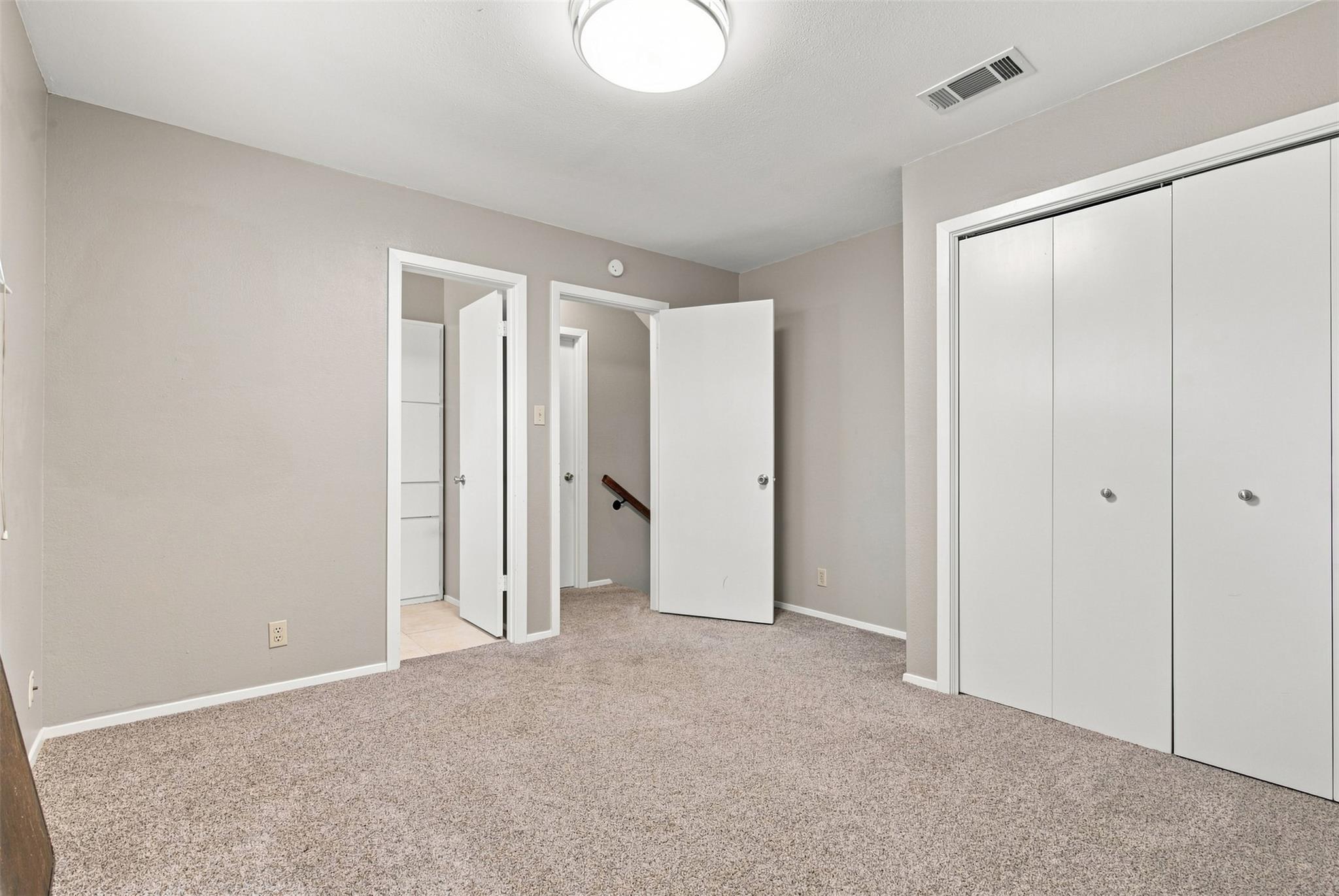 10010 Wildflower Ln #b Property Photo 14