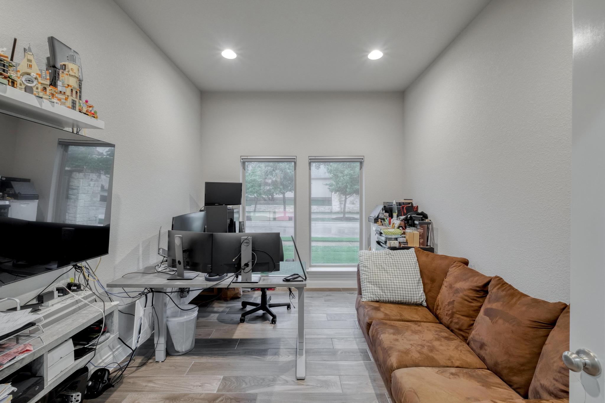 2424 Orchard Way Property Photo 11
