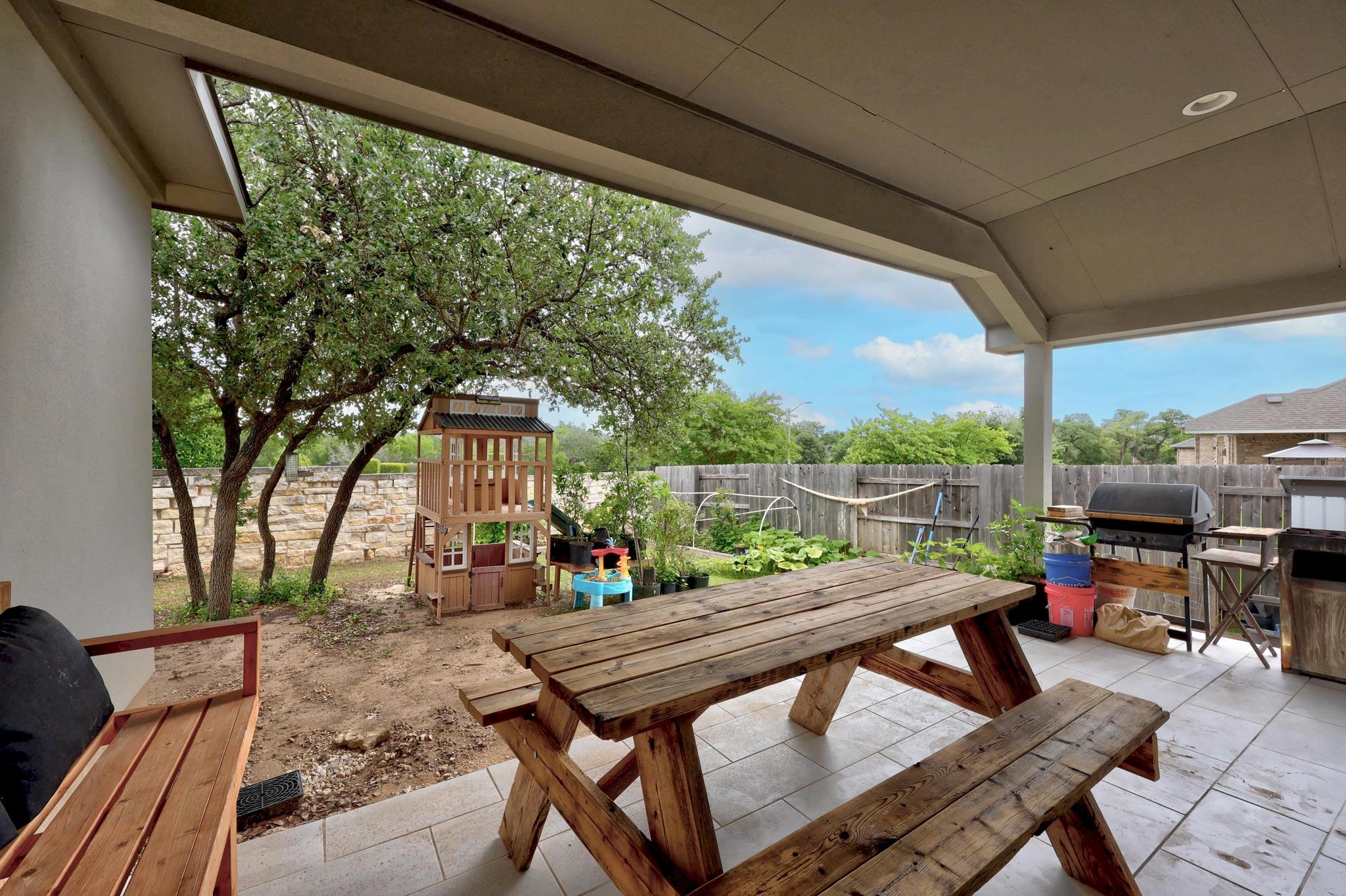 2424 Orchard Way Property Photo 36