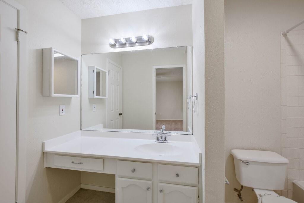 12300 Scribe Dr Property Photo 21