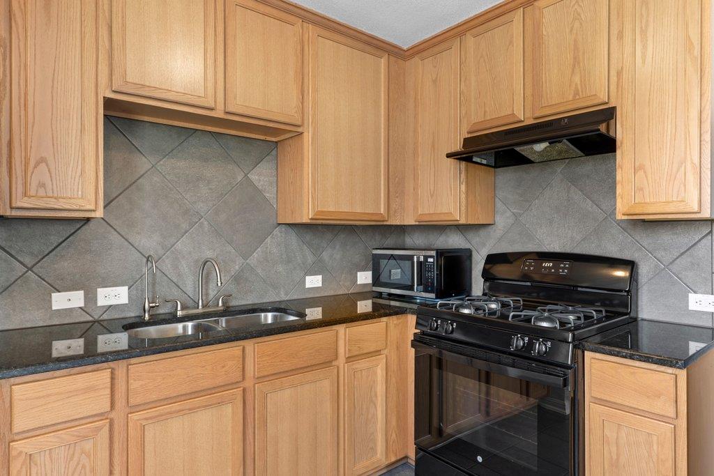 1600 Arbor Knot Dr #b Property Photo 7