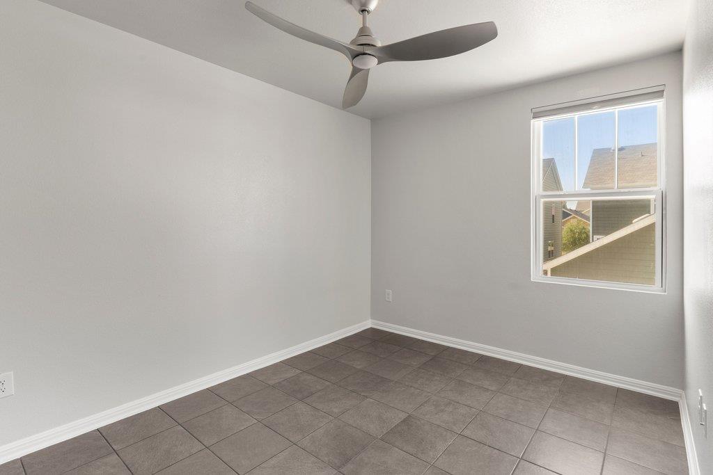 1600 Arbor Knot Dr #b Property Photo 12