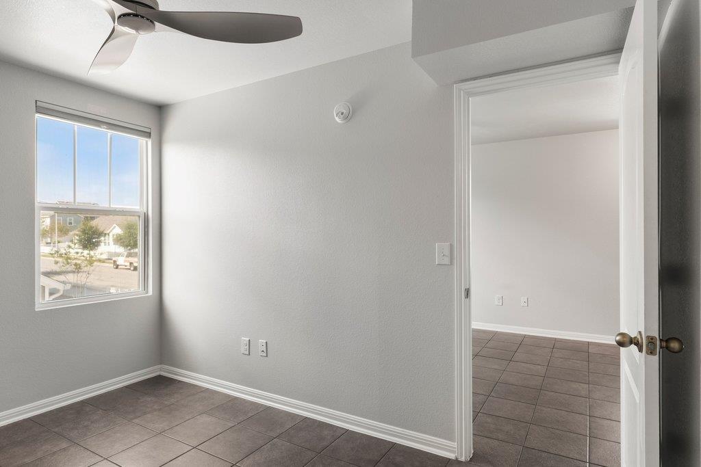 1600 Arbor Knot Dr #b Property Photo 13