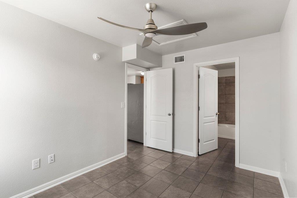 1600 Arbor Knot Dr #b Property Photo 16
