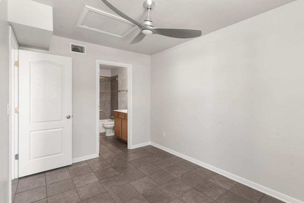 1600 Arbor Knot Dr #b Property Photo 17