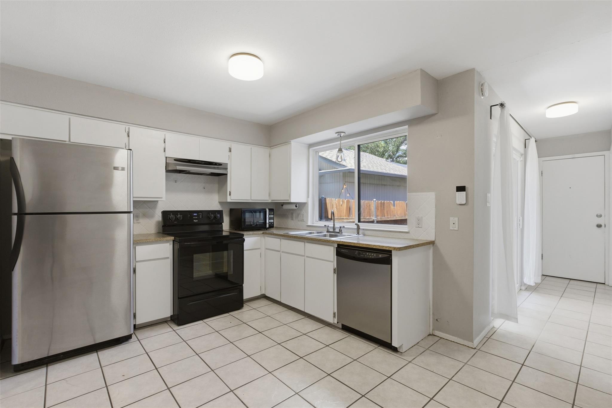 4204 Hudson Bend Rd #b Property Photo 16
