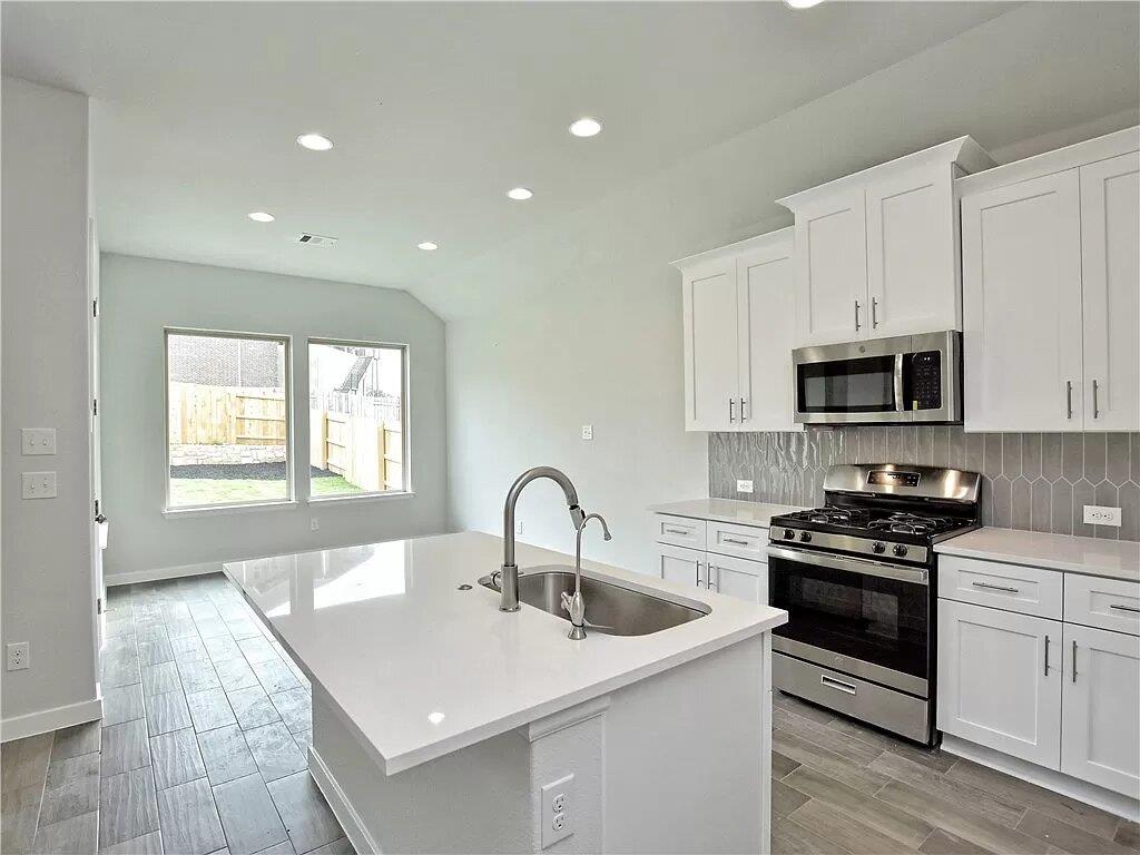 129 San Domenico Cv Property Photo 7