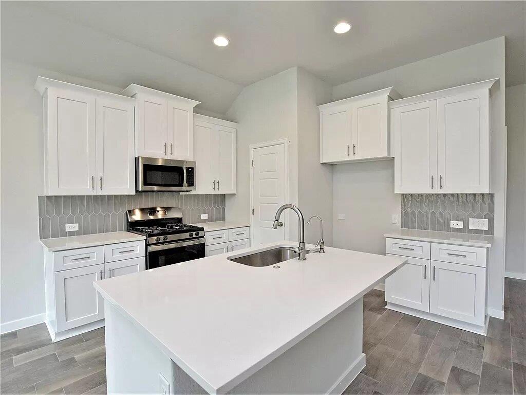 129 San Domenico Cv Property Photo 9