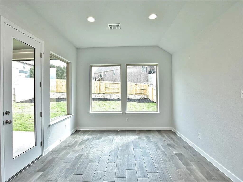 129 San Domenico Cv Property Photo 10