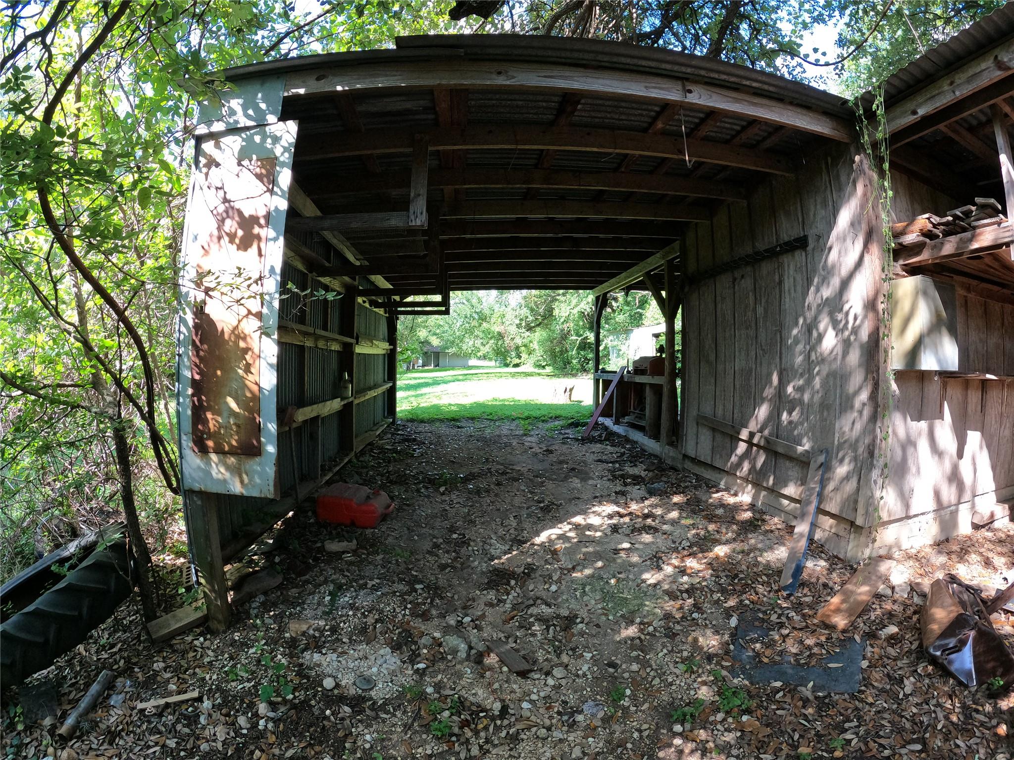 1806 Fortview Rd Property Photo 17