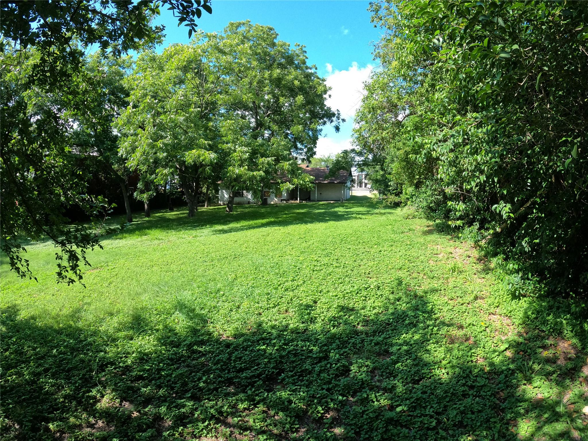 1806 Fortview Rd Property Photo 21
