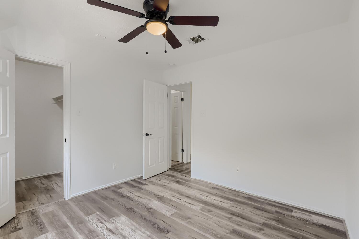 512 Woodford Dr Property Photo 20