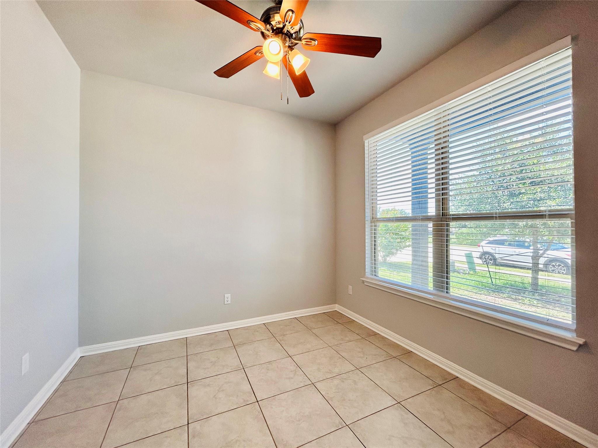 1156 Capra Ln Property Photo 6