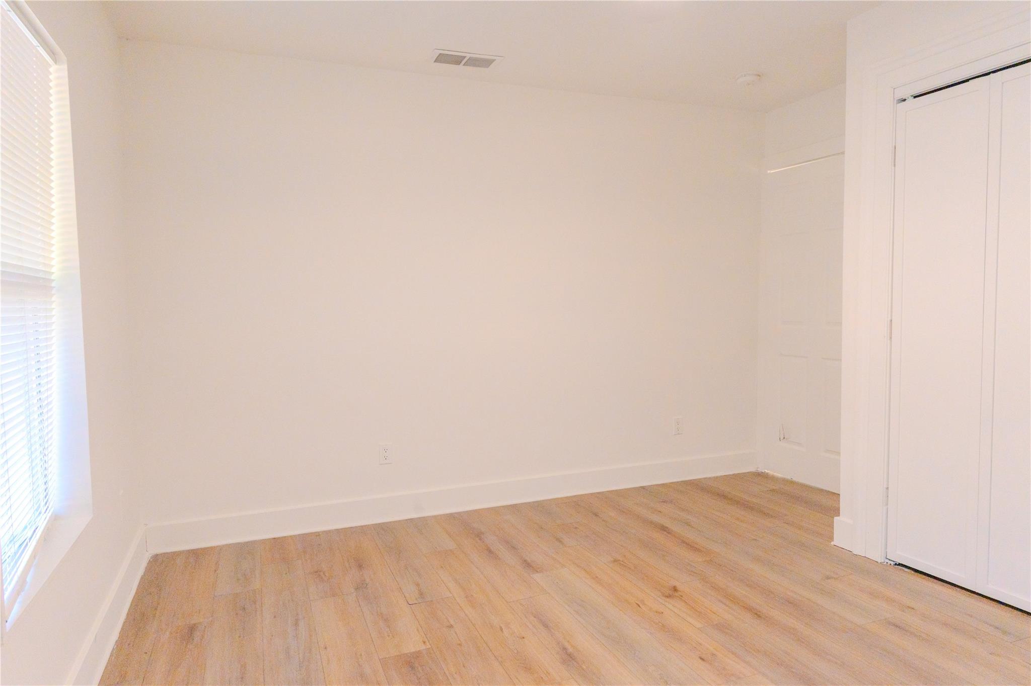 1120 Mark St Property Photo 10