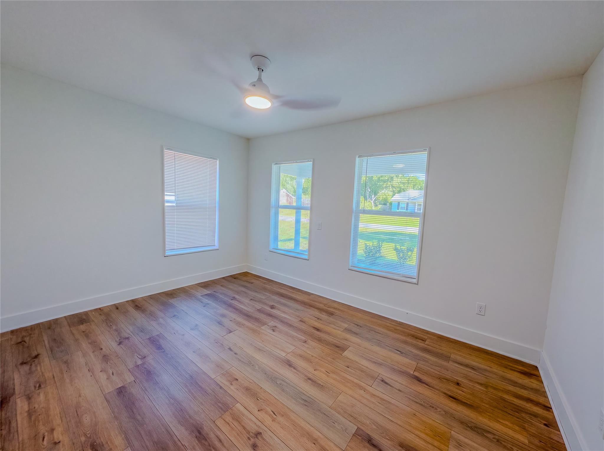 1120 Mark St Property Photo 11