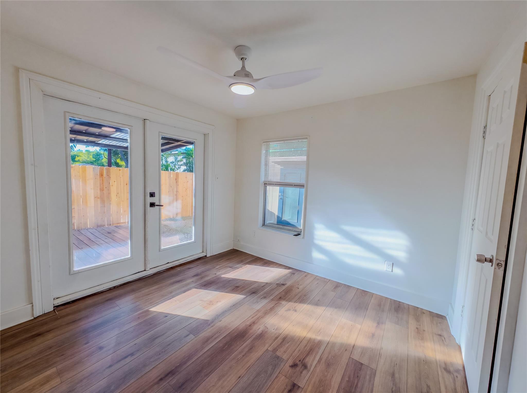 1120 Mark St Property Photo 12