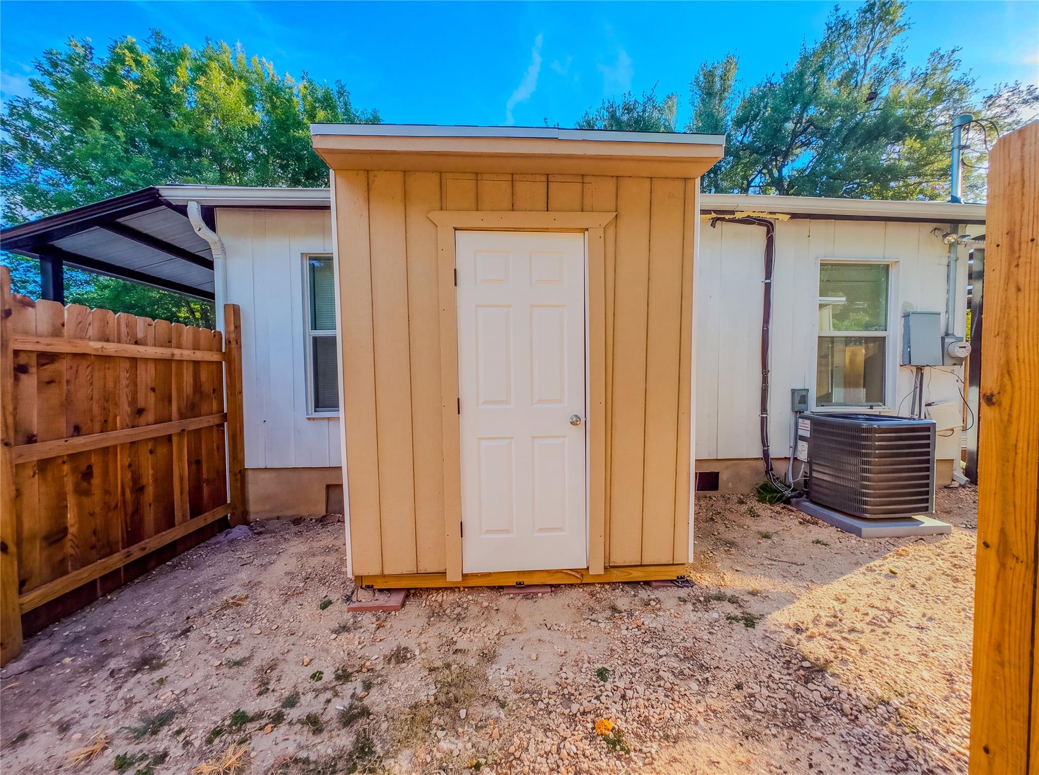 1120 Mark St Property Photo 19